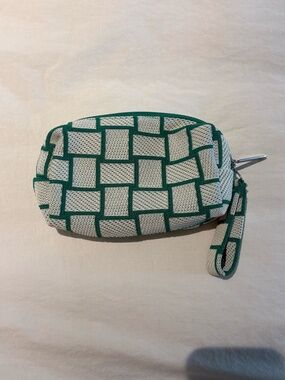 True Botanicals Cosmetics/Travel Bag